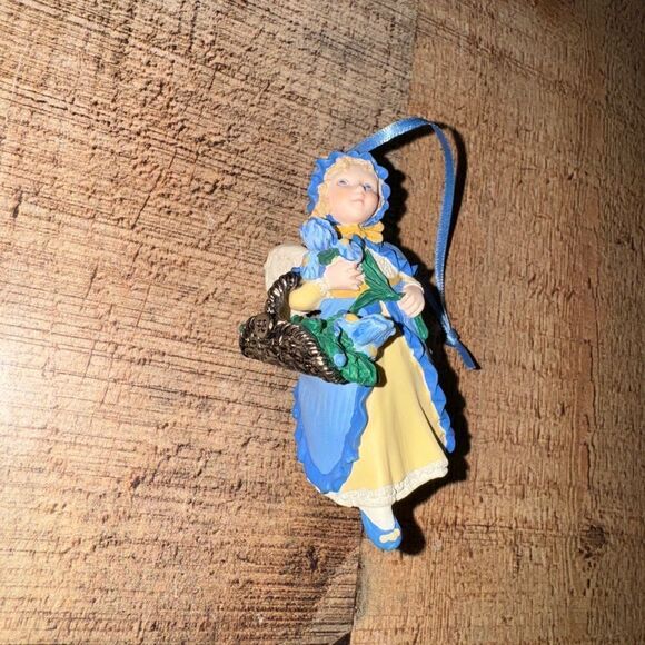 Hallmark Keepsake Collector's Series 1998 Christmas Iris Angel Ornament - Picture 5 of 11